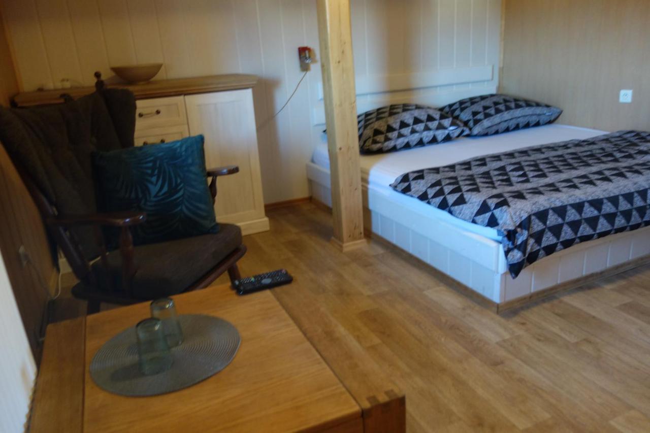 Pod Lipou Hotell Dolní Brusnice Eksteriør bilde